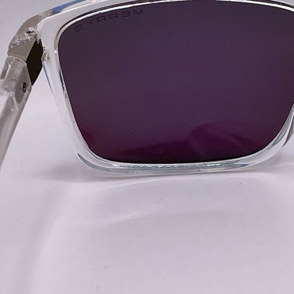 Translucent lenses with iridium mirrored lenses - Picture 9 of 13